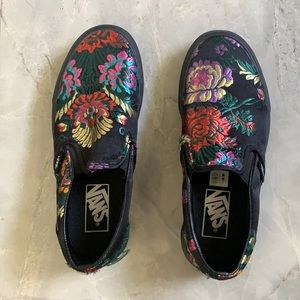 vans, 4.5 in mens (6 in women).